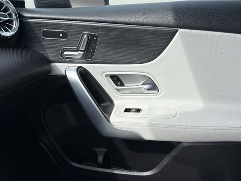 Used 2019 Mercedes-Benz A 220 4MATIC image 24