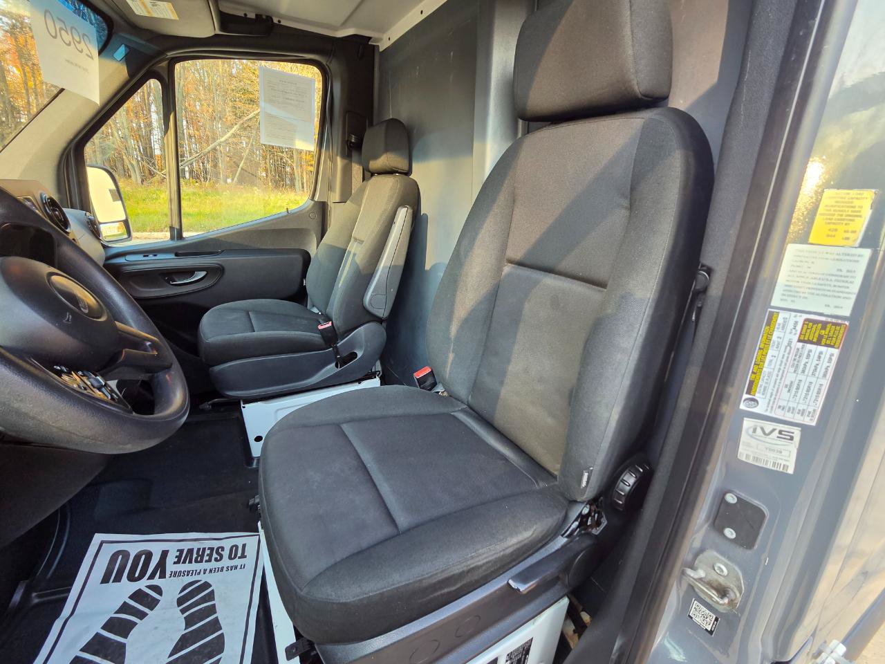 Used 2019 Freightliner Sprinter 144 RWD image 21