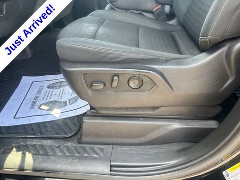 Used 2024 Chevrolet Silverado 1500 Custom AWD/4WD image 17