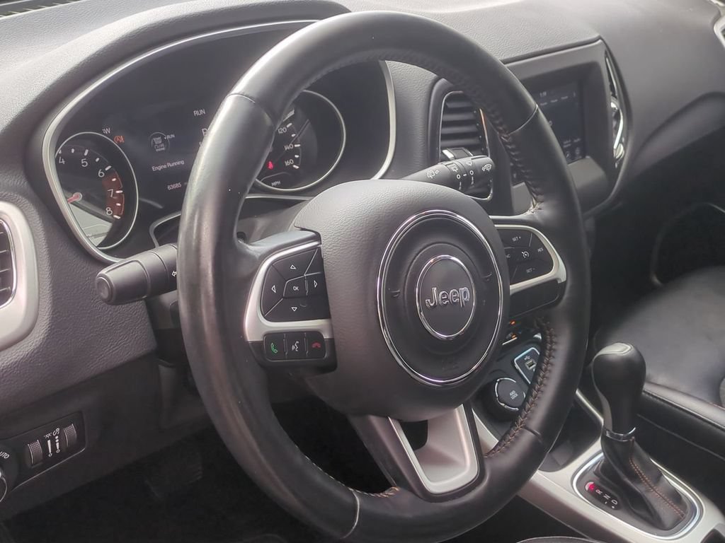 Used 2018 Jeep Compass Latitude w/ Popular Equipment Group AWD/4WD image 14