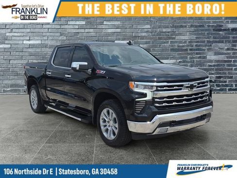 Used 2025 Chevrolet Silverado 1500 LTZ w/ Z71 Off-Road Package AWD/4WD image 8