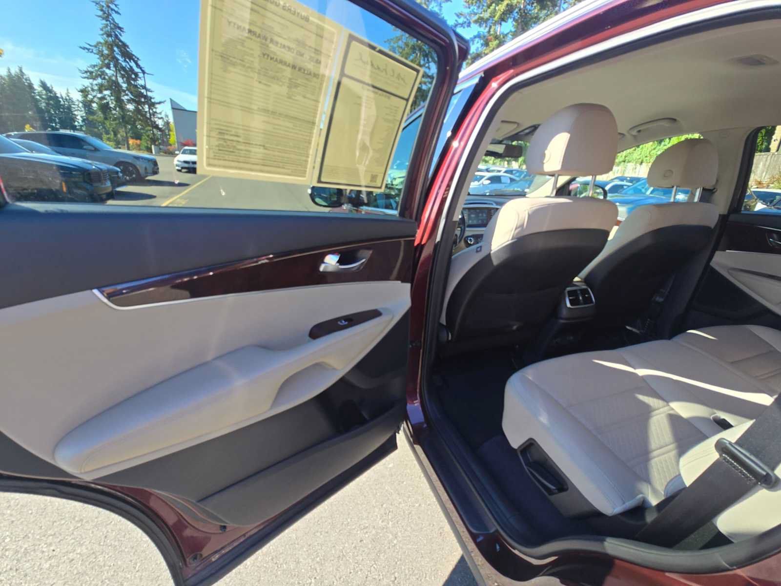 Used 2018 Kia Sorento FWD image 15
