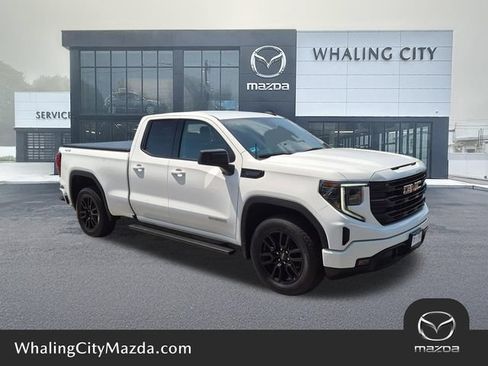 Used 2024 GMC Sierra 1500 Elevation AWD/4WD image 1