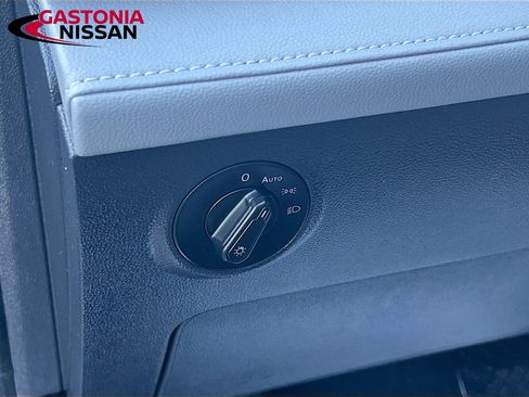 Used 2024 Volkswagen Taos SE image 13