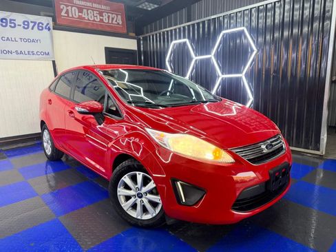 Used 2013 Ford Fiesta SE image 11