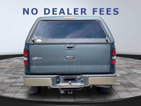 Used 2004 Ford F150 Lariat RWD image 5