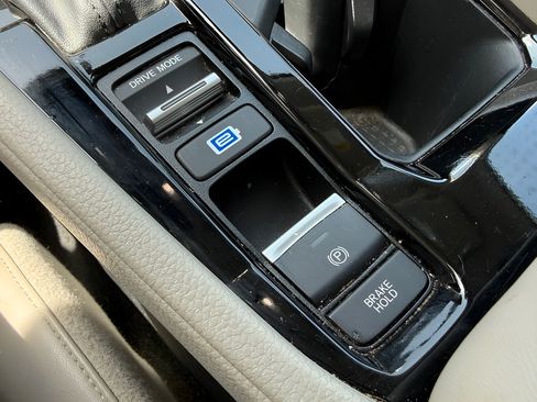 Used 2023 Honda Accord EX-L image 29