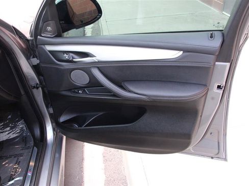 Used 2017 BMW X5 xDrive50i image 22