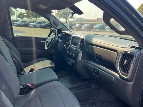 Used 2019 Chevrolet Silverado 1500 LT Trail Boss w/ Convenience Package AWD/4WD image 25