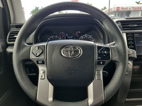 Used 2022 Toyota 4Runner SR5 RWD image 21