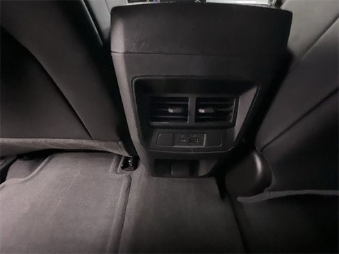 Certified 2024 Chevrolet Colorado LT w/ LT Convenience Package III image 21