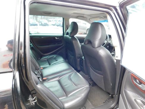 Used 2007 Volvo XC70 image 28