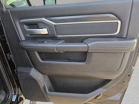 Used 2025 RAM 2500 Big Horn image 74