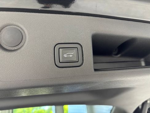 Used 2022 Chevrolet Equinox LT AWD/4WD image 41