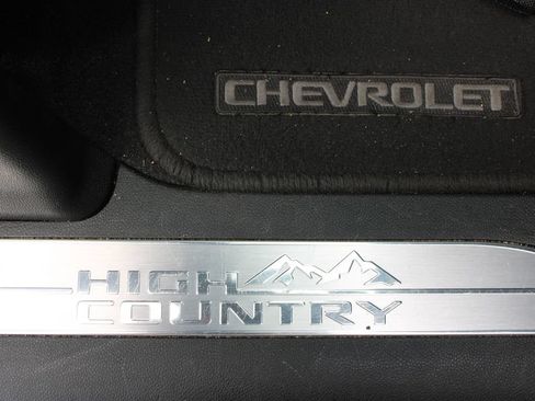 Used 2020 Chevrolet Silverado 2500 High Country w/ Z71 Off-Road Package AWD/4WD image 33
