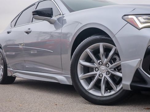 Used 2022 Acura TLX image 2