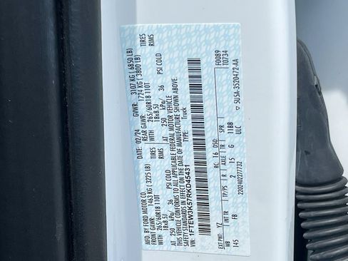 Used 2024 Ford F150 XLT w/ XLT Black Appearance Package RWD image 32