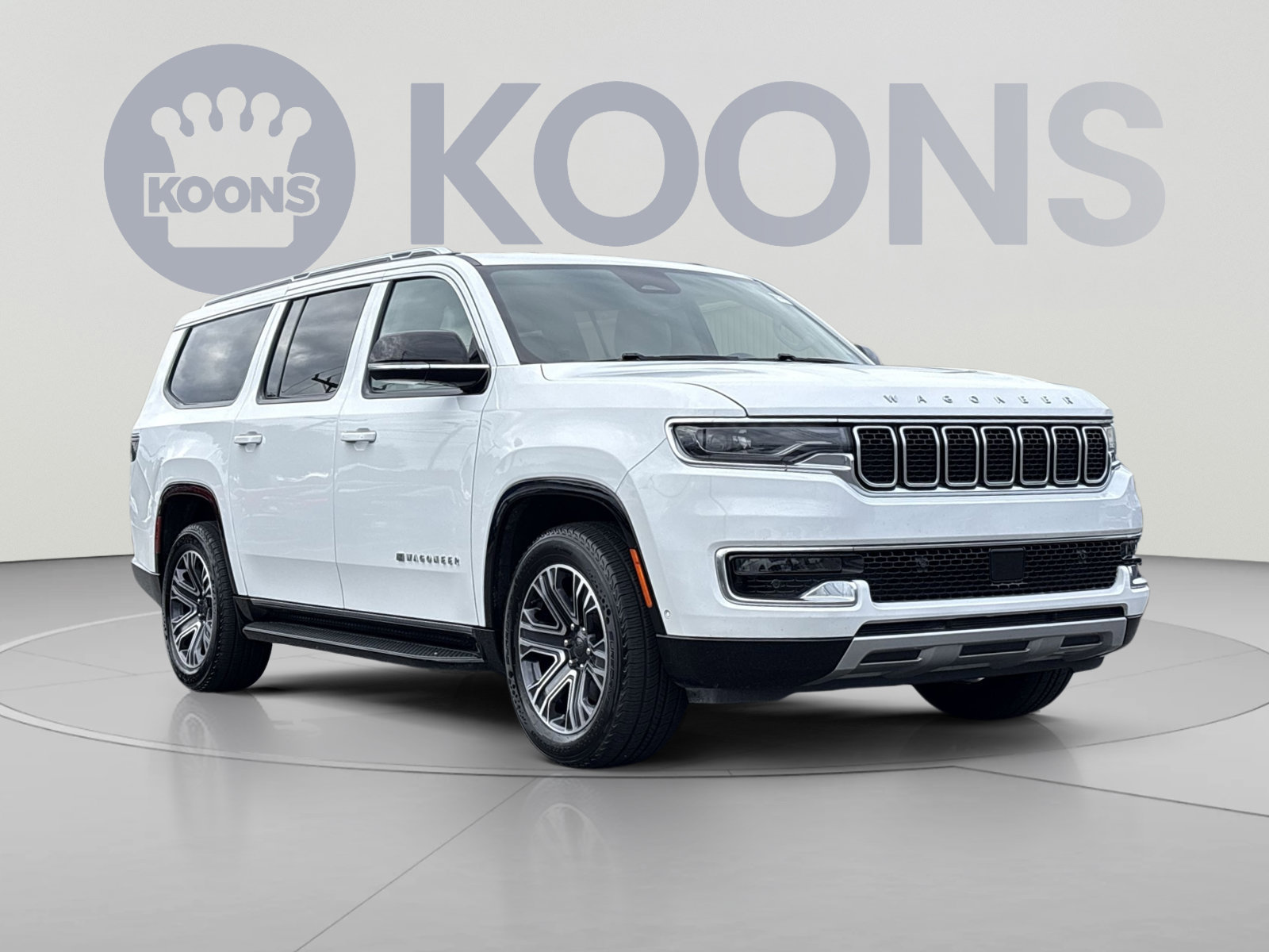 Used 2024 Jeep Wagoneer L Series II w/ Flexible Seating Group AWD/4WD image 7