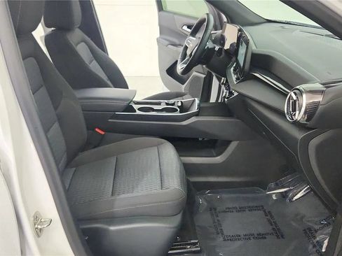 Used 2026 Chevrolet Equinox LT FWD image 36