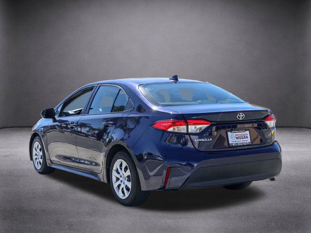 Used 2025 Toyota Corolla LE FWD image 7