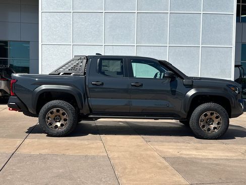 New 2026 Toyota Tacoma 4x4 Double Cab Hybrid image 3