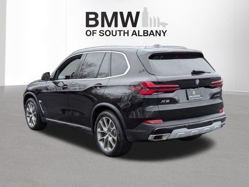Certified 2024 BMW X5 xDrive40i w/ Premium Package AWD/4WD image 6