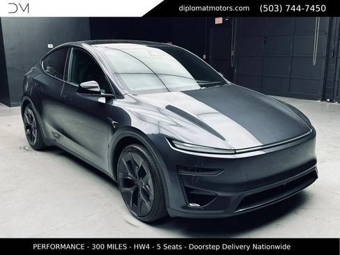 Used 2026 Tesla Model Y Performance AWD/4WD image 8