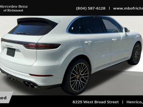 Used 2019 Porsche Cayenne Turbo AWD/4WD image 2