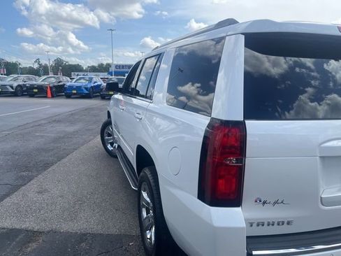 Used 2019 Chevrolet Tahoe Premier image 3