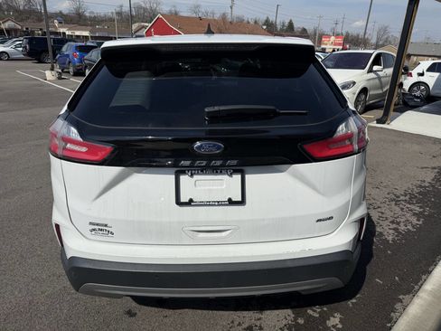Used 2022 Ford Edge SEL image 9