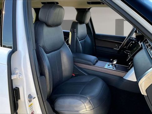 Used 2023 Land Rover Range Rover SE image 27