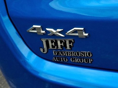 Certified 2023 Jeep Compass Latitude w/ Sun and Sound Group AWD/4WD image 9