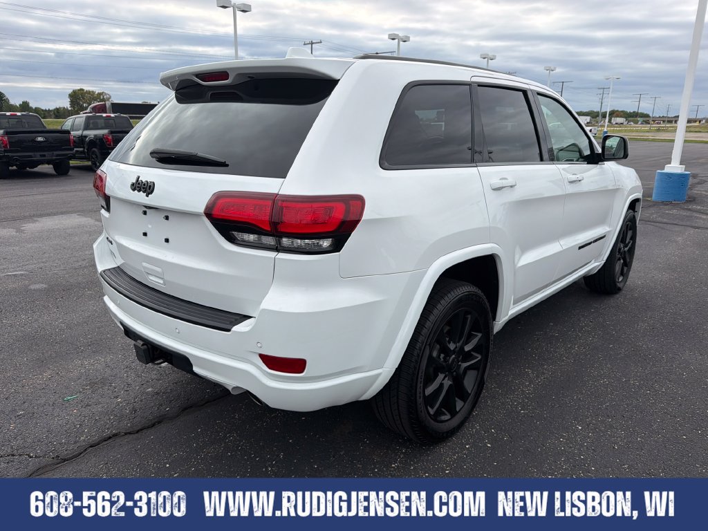 Used 2022 Jeep Grand Cherokee Laredo X AWD/4WD image 5