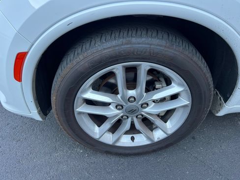 Used 2024 Dodge Durango GT RWD image 10