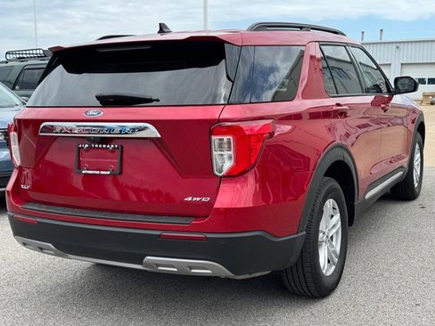Used 2022 Ford Explorer XLT w/ Equipment Group 202A AWD/4WD image 3