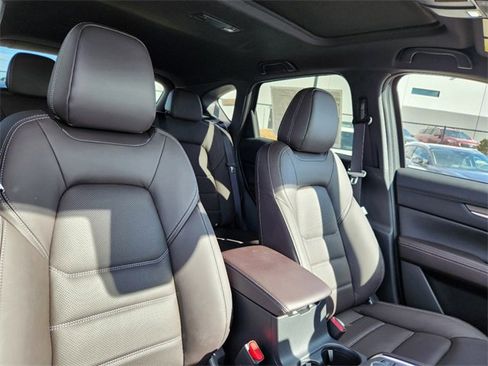 New 2025 MAZDA CX-5 Signature image 16