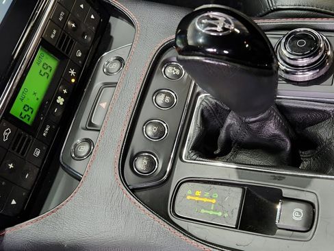 Used 2018 Maserati GranTurismo Sport image 15