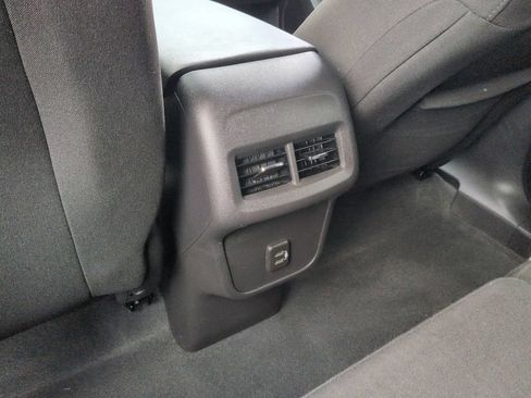 Used 2024 Chevrolet Equinox LS w/ LS Convenience Package AWD/4WD image 32