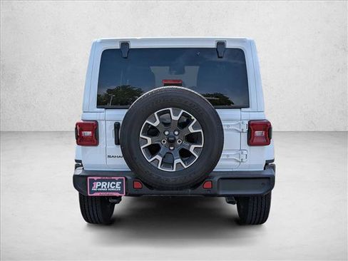 Used 2026 Jeep Wrangler Unlimited Sahara AWD/4WD image 6