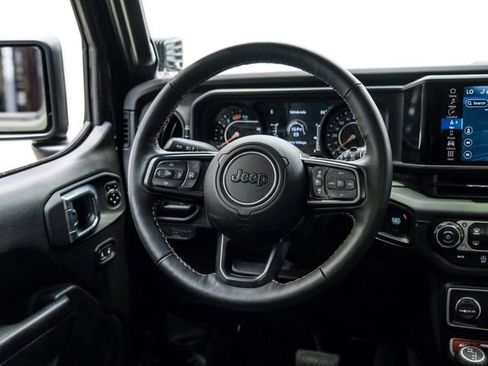 Used 2024 Jeep Wrangler Unlimited Rubicon w/ Technology Group AWD/4WD image 59