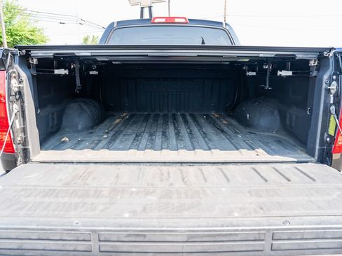 Used 2016 Toyota Tundra Limited w/ Limited Premium Package AWD/4WD image 8