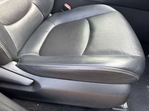 Used 2019 Toyota RAV4 Limited w/ Advanced Technology Package image 16