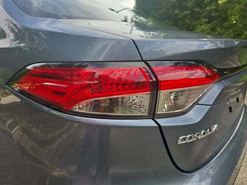Used 2024 Toyota Corolla LE FWD image 32