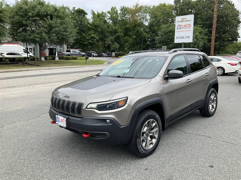 Used 2021 Jeep Cherokee Trailhawk w/ Premium Leather Package AWD/4WD image 1