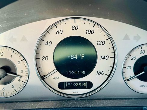 Used 2007 Mercedes-Benz E 350 Sedan image 29