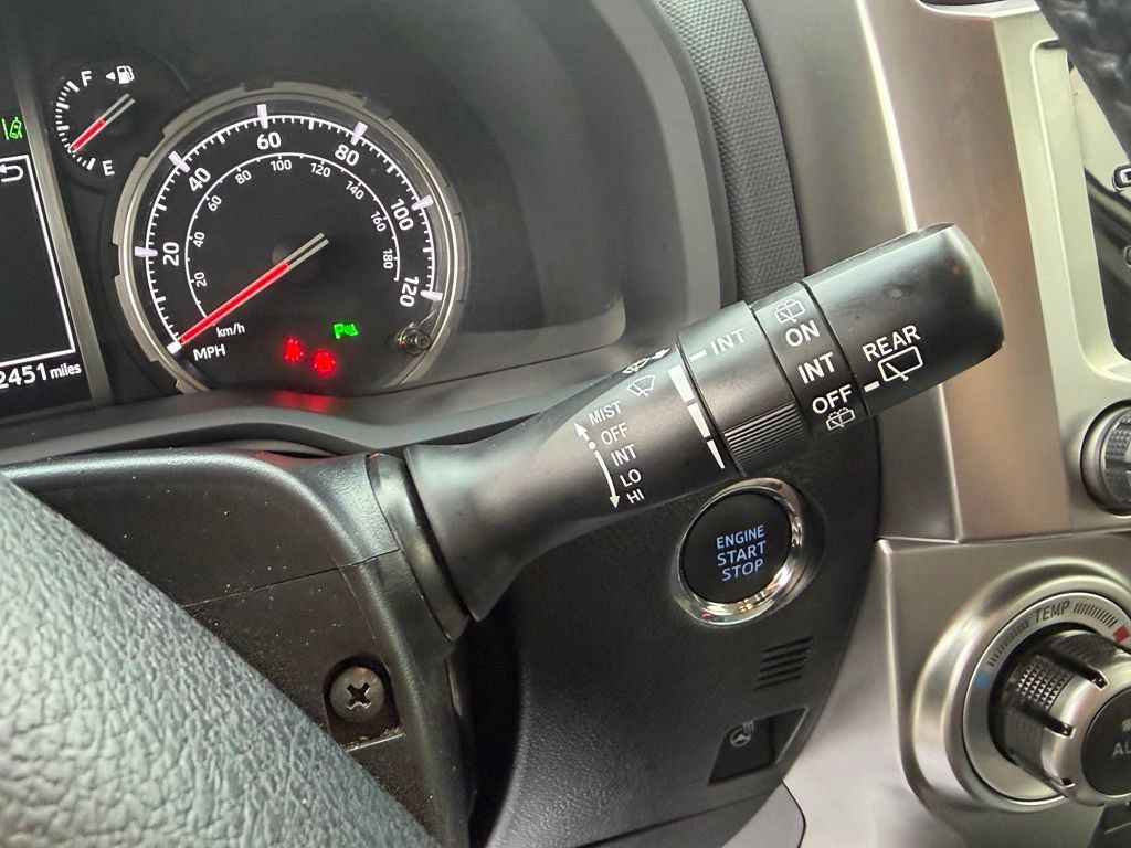 Used 2023 Toyota 4Runner Limited AWD/4WD image 43