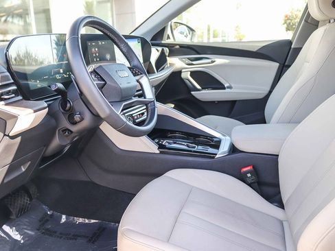 Certified 2025 Audi Q5 Premium w/ Convenience Package AWD/4WD image 20
