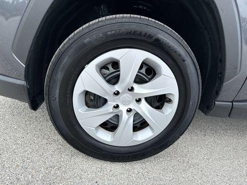Certified 2025 Toyota RAV4 LE FWD image 18