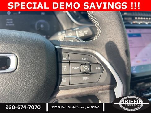 New 2025 Jeep Grand Cherokee Limited w/ Luxury Tech Group II image 20