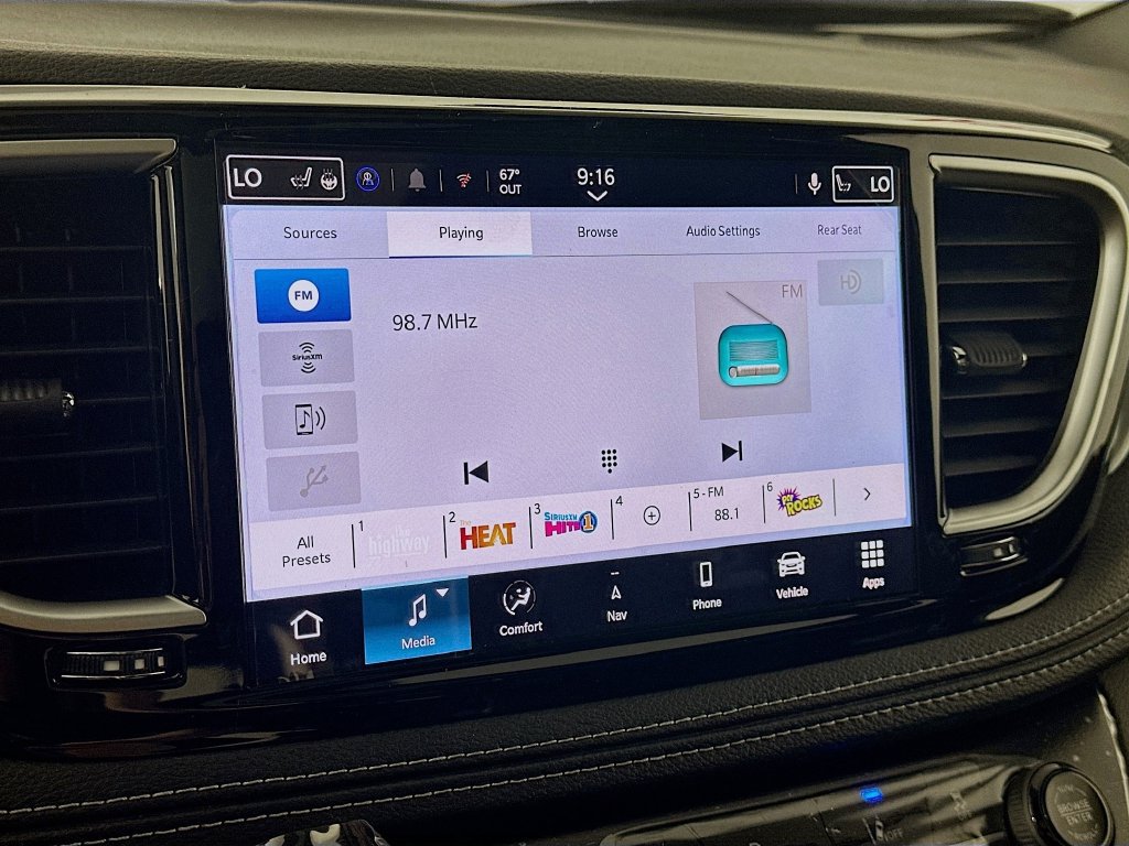 New 2026 Chrysler Pacifica Limited w/ Uconnect Theater Family Group FWD image 13